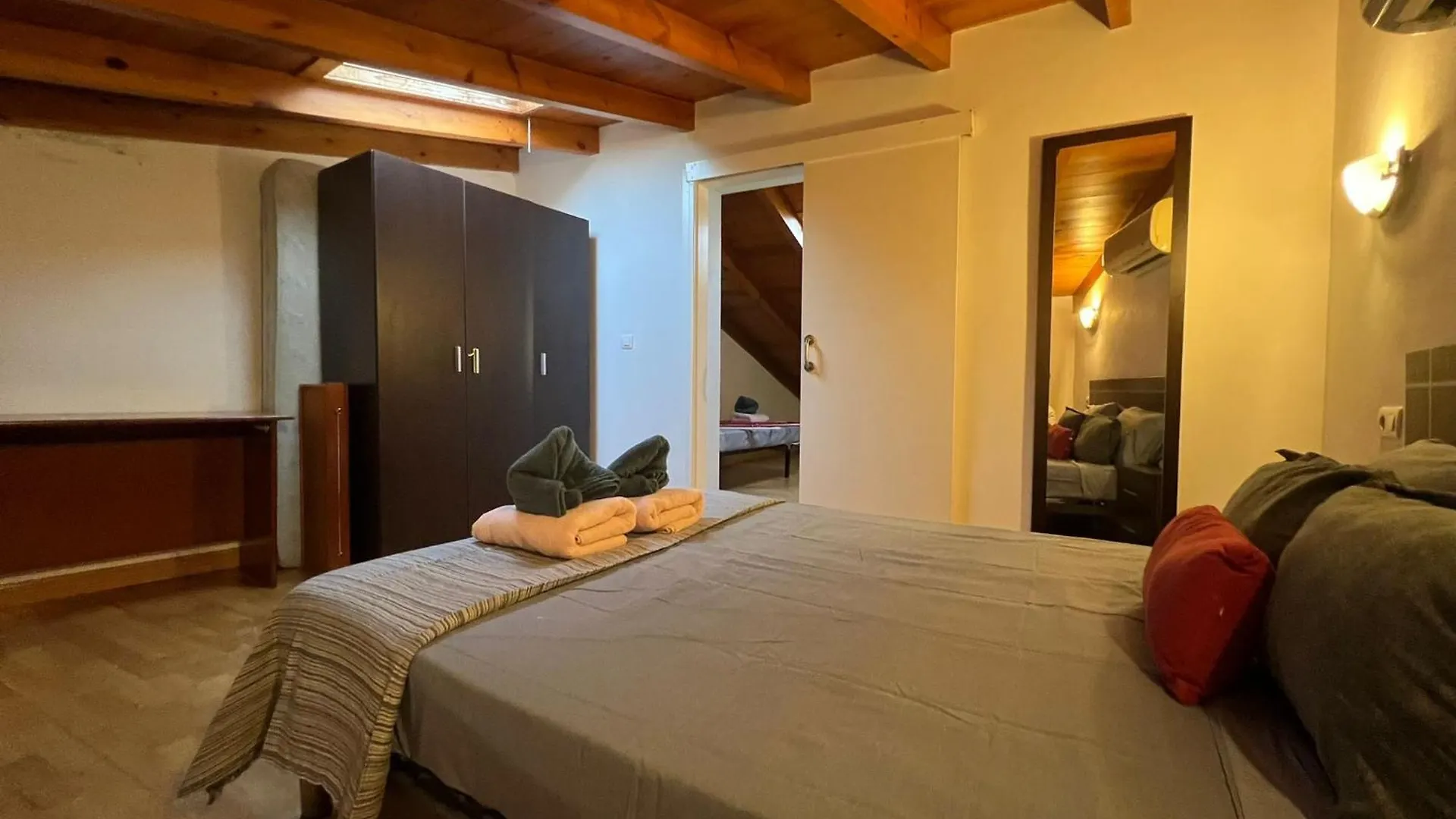 Malaga Centre Wood & Light Apartment Spain